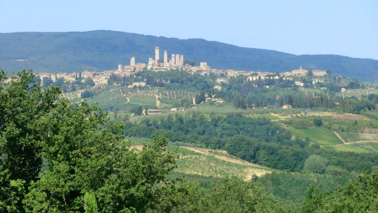 סן ג'ימיניאנו Appartamenti Ava E Tegrino Nell'Antica Dimora Di Fulignano מראה חיצוני תמונה